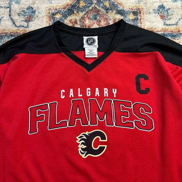 NHL Calgary Flames Jerome Iginla Hockey Jersey Medium - Picture 4 of 5